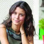 Beren Saat’s Impact on Turkish Cinema and Television